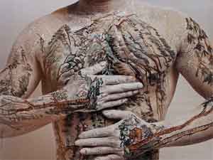 Huang Yan, Chinese Shan-Shui Tatoo No.3, 1999, tirage chromog�nique, DR